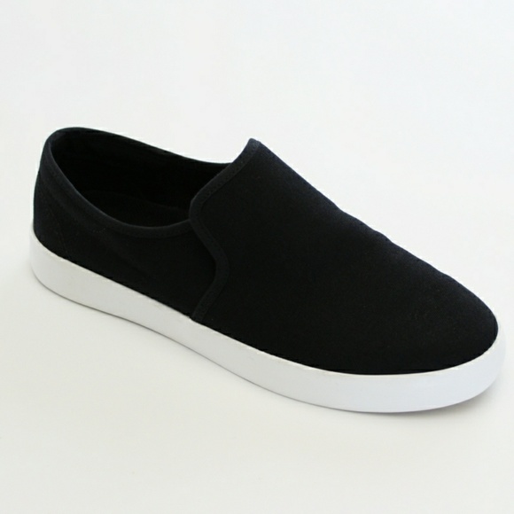 uniqlo chukka sneakers